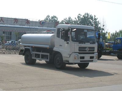 东风天锦洒水车