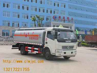 东风大多利卡加油车(国六)