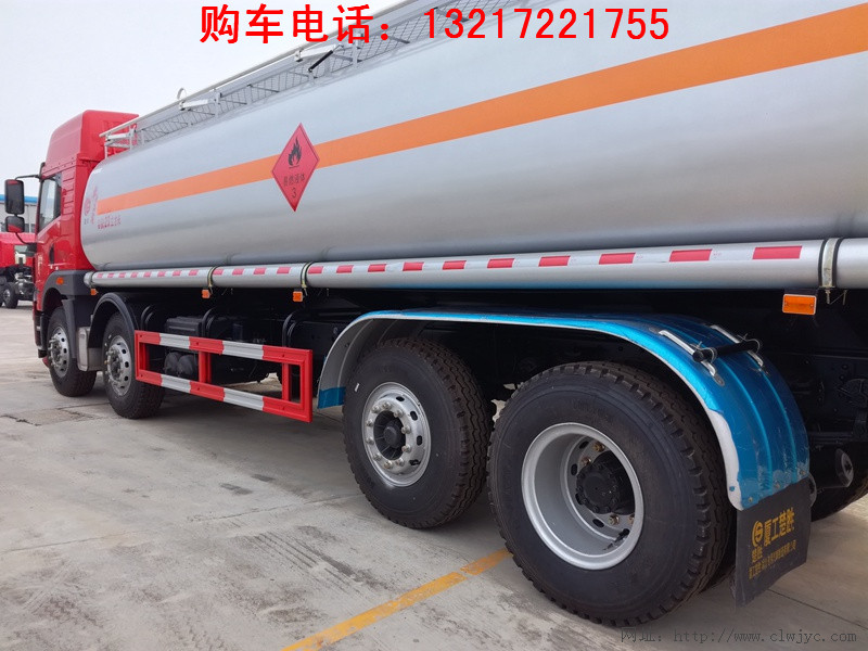 解放前四后六油罐车