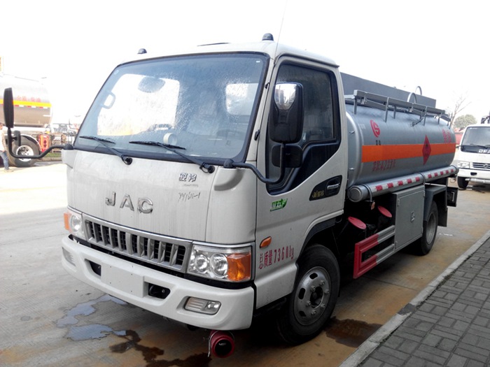 江淮5吨加油车