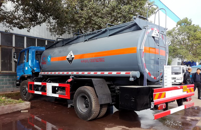 东风153化工车