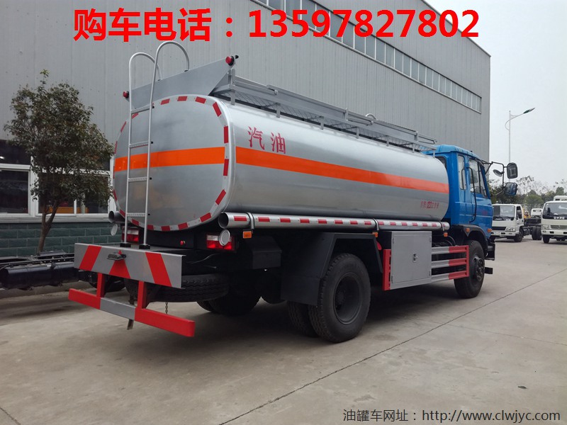 东风145加油车