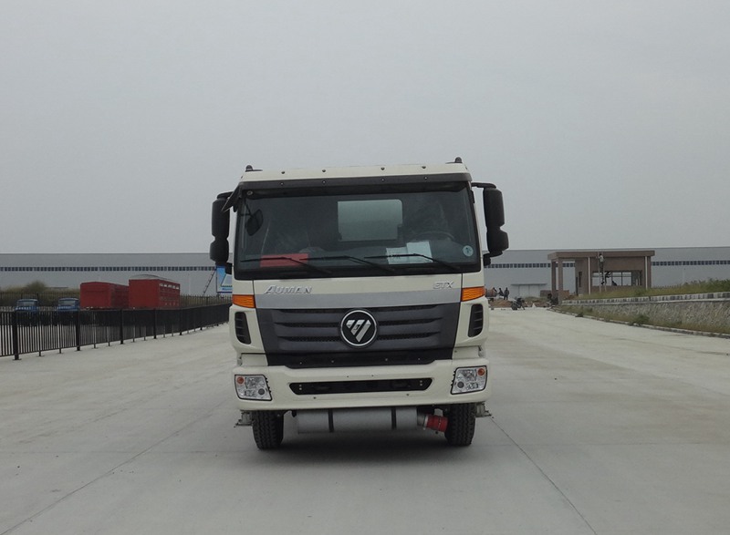 福田欧曼后双桥油罐车